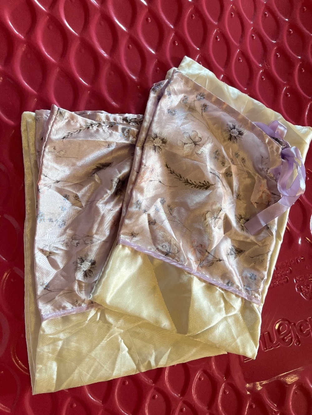 Set of 2 Sating Pillowcases